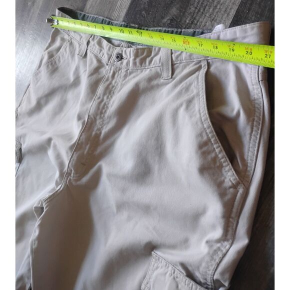 VF Jeanswear Men's Size 42X30  Beige Cargo Pants - Picture 4 of 8